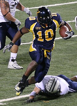 Cal halfback Marshawn Lynch.