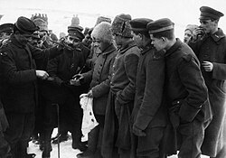 German and Soviet troops gathering together, February 1918