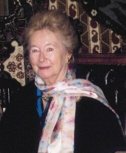 Anna-Teresa Tymieniecka maintained a thirty-year friendship with Pope John Paul II.