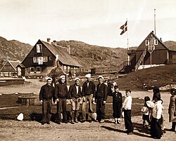 American sailors interacting with Greenlandic locals during World War II