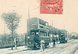 Recharging battery-powered trams of Paris and Seine Tramway Company [fr], late 1890s.